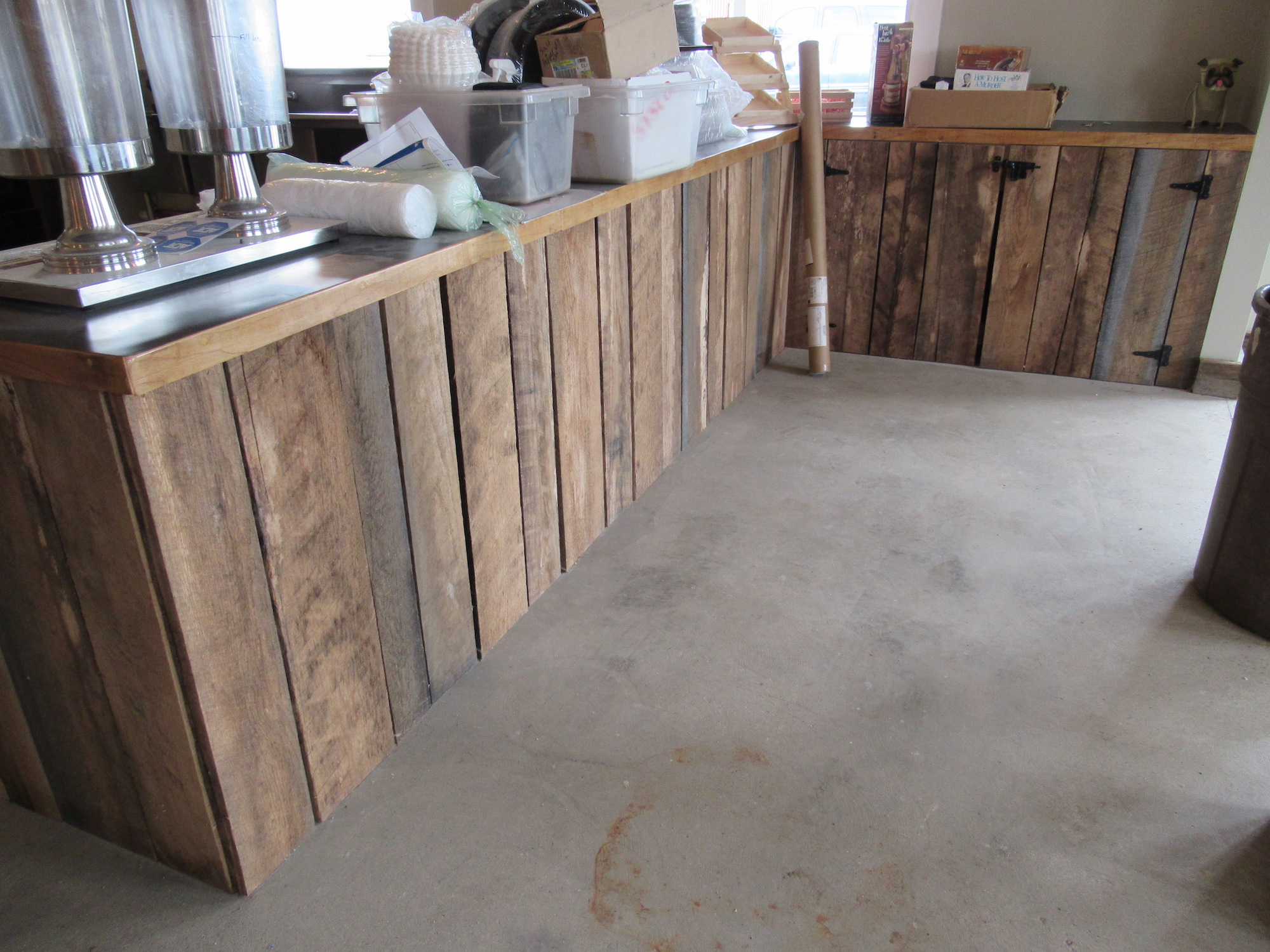 The reclaimed barnwood bar at Lucky Girl Brewery